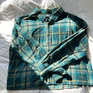 Eddie Bauer Classic Fit Button Up